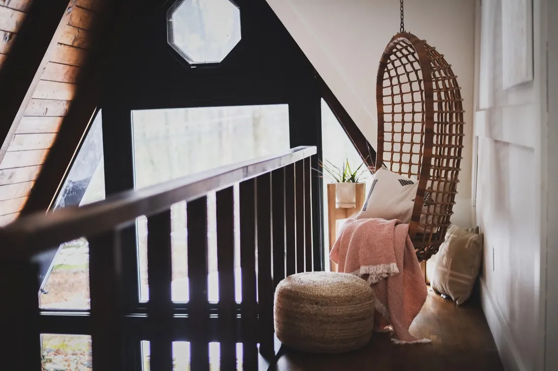 A Black A-Frame, photo 15