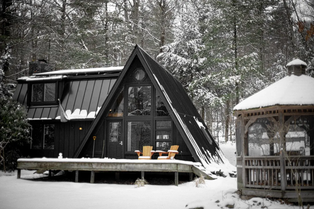 A Black A-Frame, photo 16